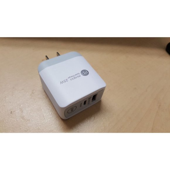 Fast PD Wall Charger Dual Port QC 3.0 USB Type C and USB A Ports - Picture 7 of 7